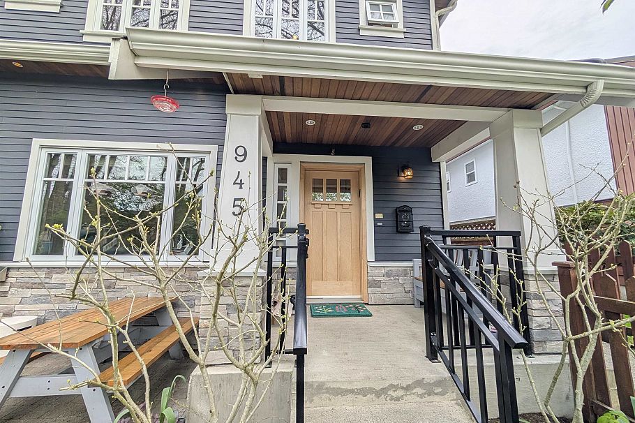 945 E 21st Avenue Vancouver, BC - 10