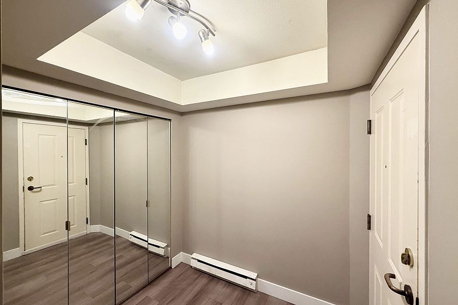 103 3189 Camosun Street Vancouver, BC - 3