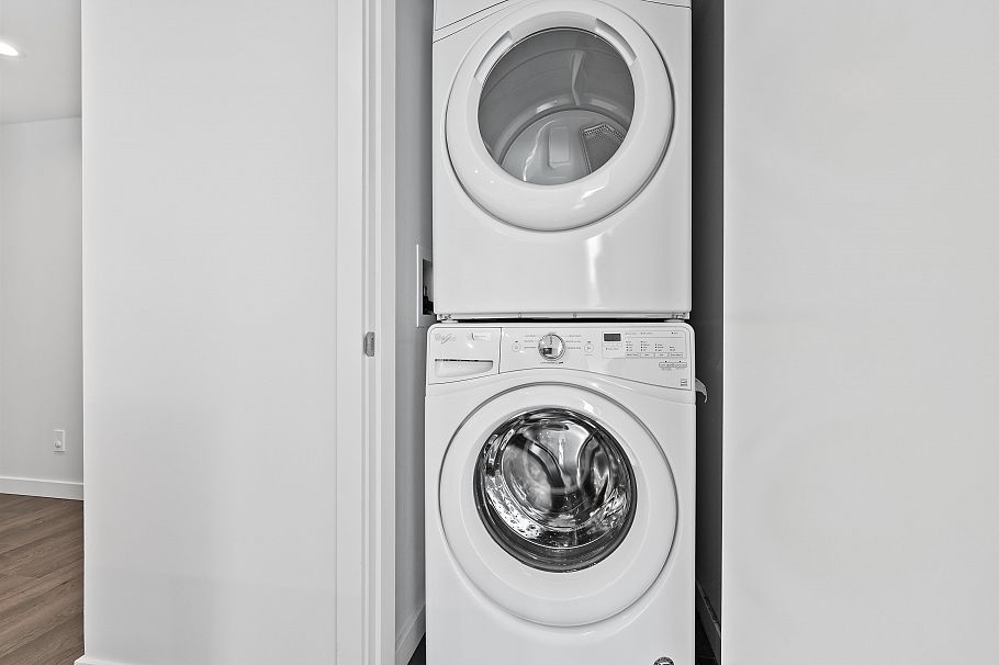 807 8238 Lord Street Vancouver, BC - 30