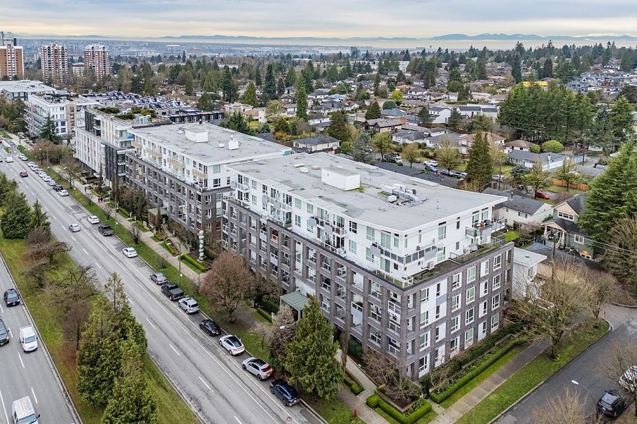 501 6633 Cambie Street Vancouver, BC - 3