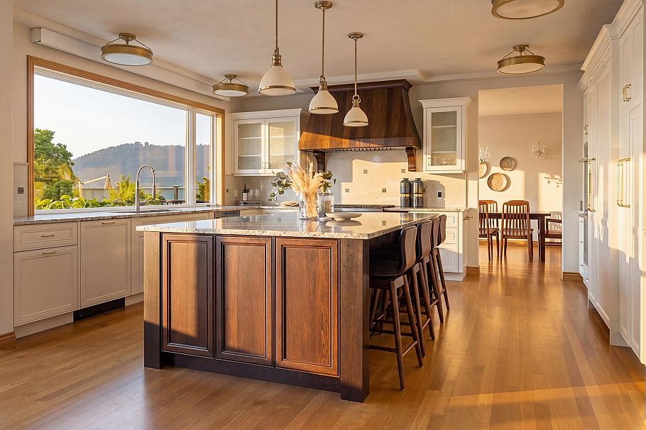 588 Lowry Lane North Vancouver, BC - 11