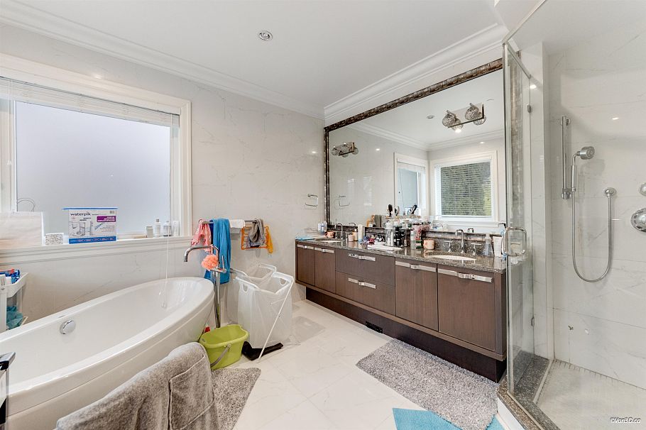 3029 W 45th Avenue Vancouver, BC - 15