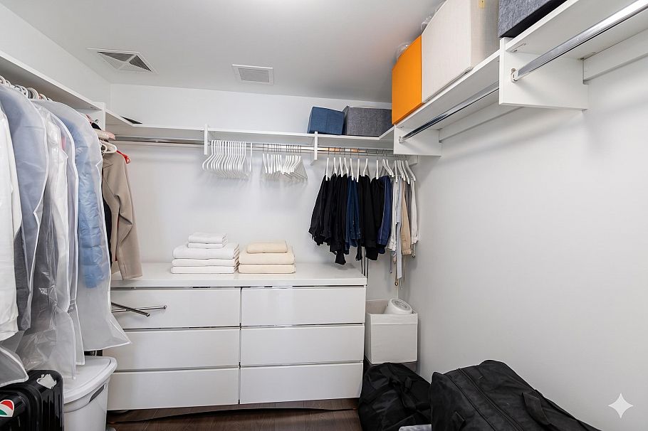 904 1561 W 57th Avenue Vancouver, BC - 11