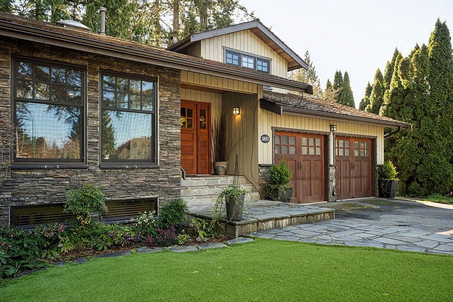 2857 Violet Street North Vancouver, BC - 1