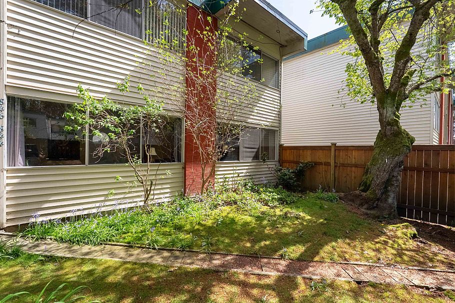 844 Westview Drive North Vancouver, BC - 2