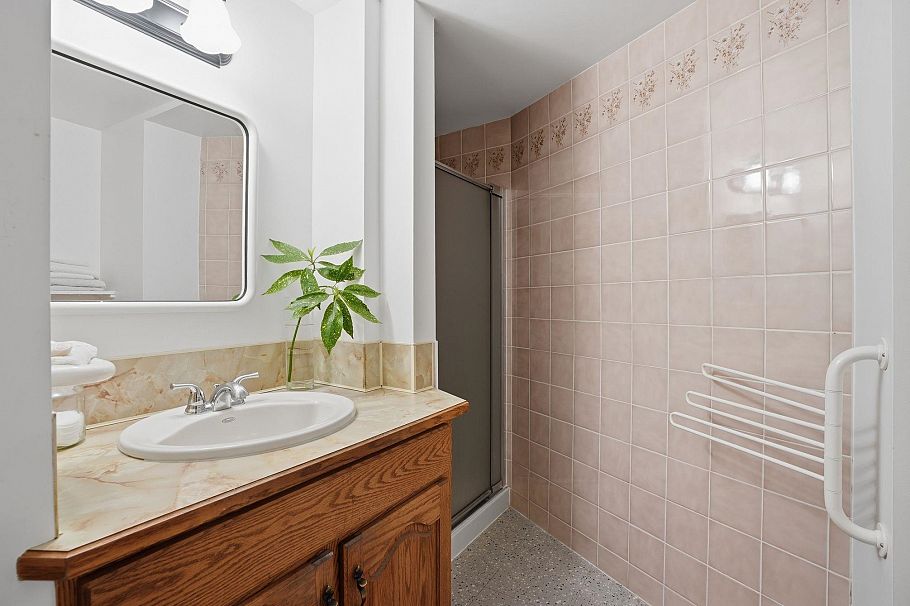 3300 Manning Crescent North Vancouver, BC - 31