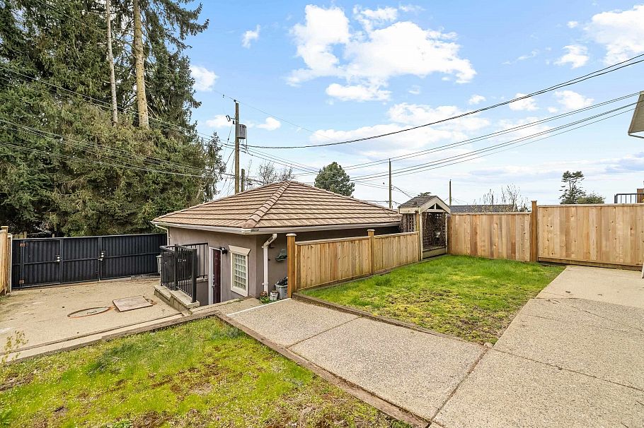 1788 E 64th Avenue Vancouver, BC - 34