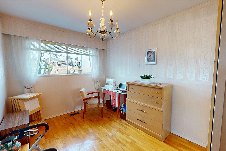 4793 Commercial Street Vancouver, BC - 12