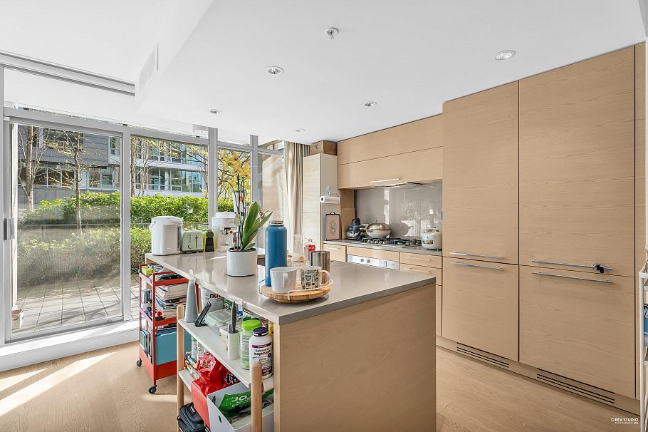 105 5782 Berton Avenue Vancouver, BC - 11