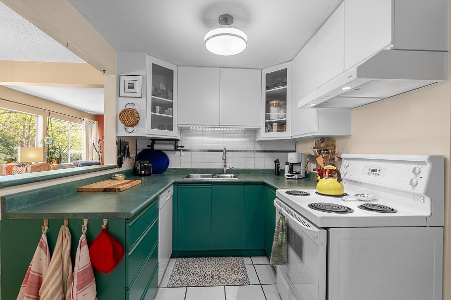 844 Westview Drive North Vancouver, BC - 11