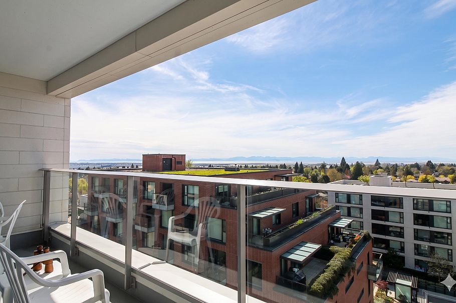 904 1561 W 57th Avenue Vancouver, BC - 5