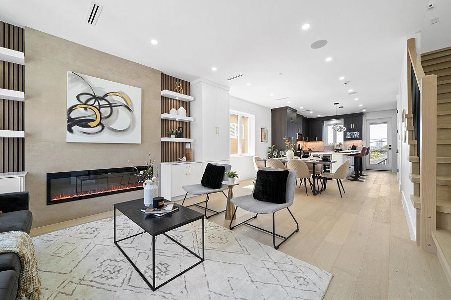 1 7361 Fraser Street Vancouver, BC - 4