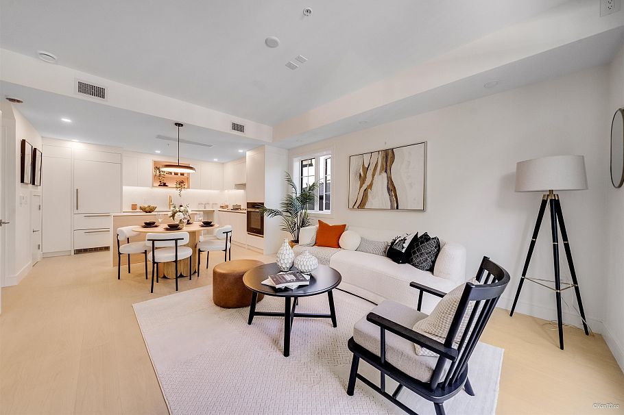 206 918 W 32nd Avenue Vancouver, BC - 1