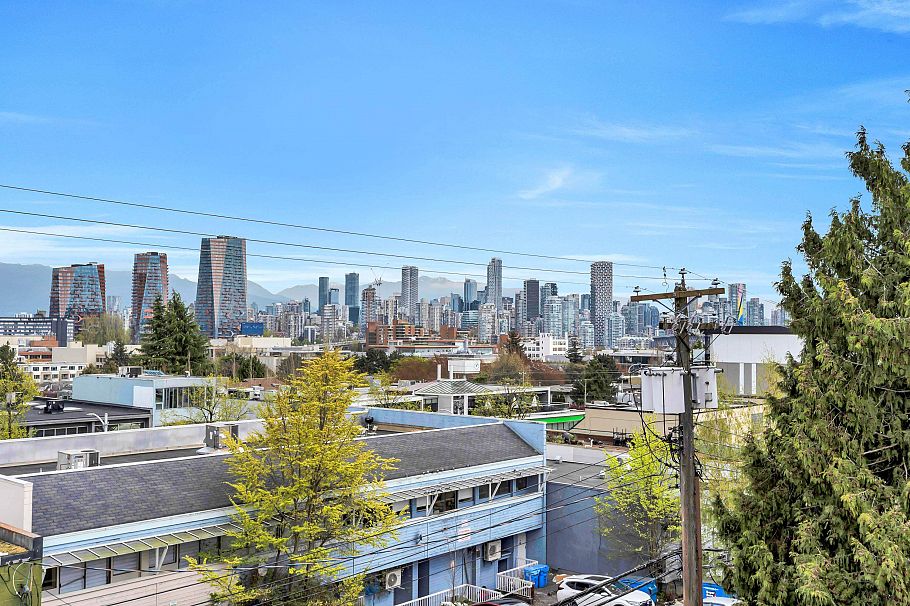 207 2080 Maple Street Vancouver, BC - 19