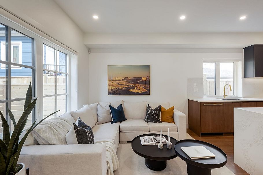 1 552 Kaslo Street Vancouver, BC - 10