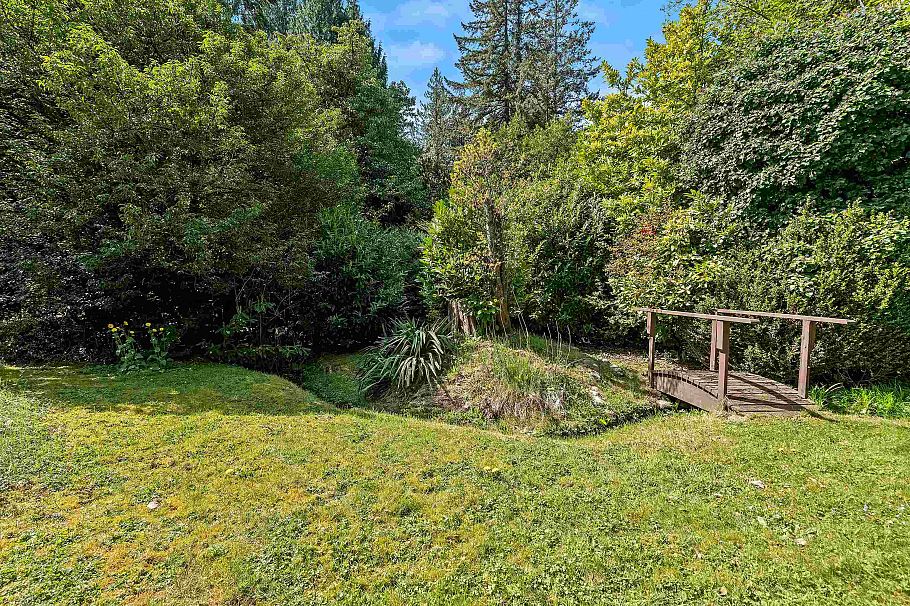1189 Edgewood Place North Vancouver, BC - 28