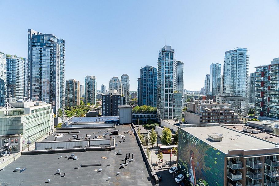 1208 1212 Howe Street Vancouver, BC - 29