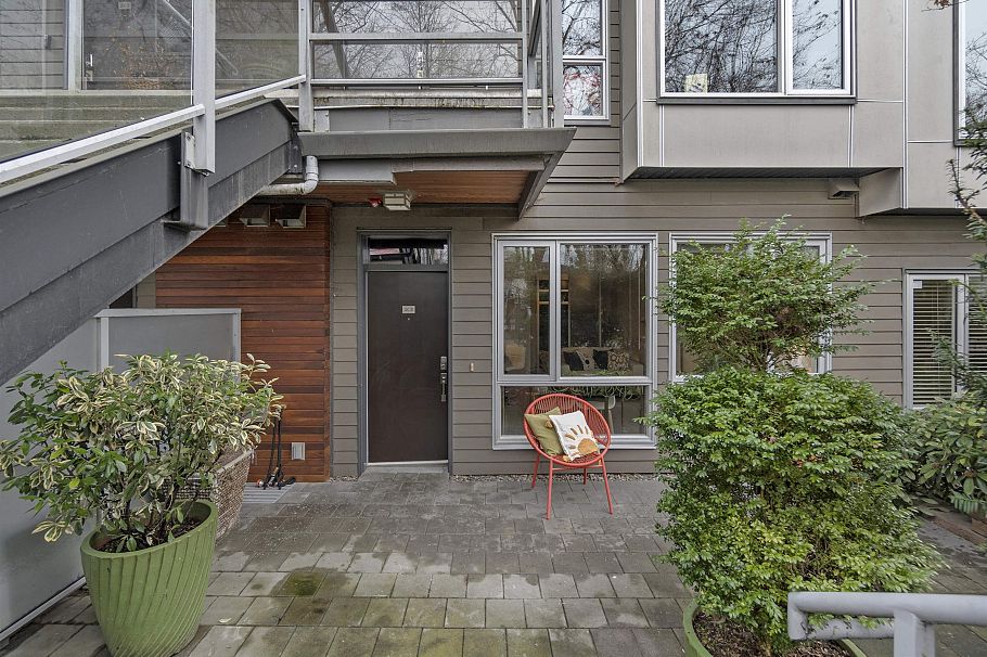 103 735 W 15th Street North Vancouver, BC - 27