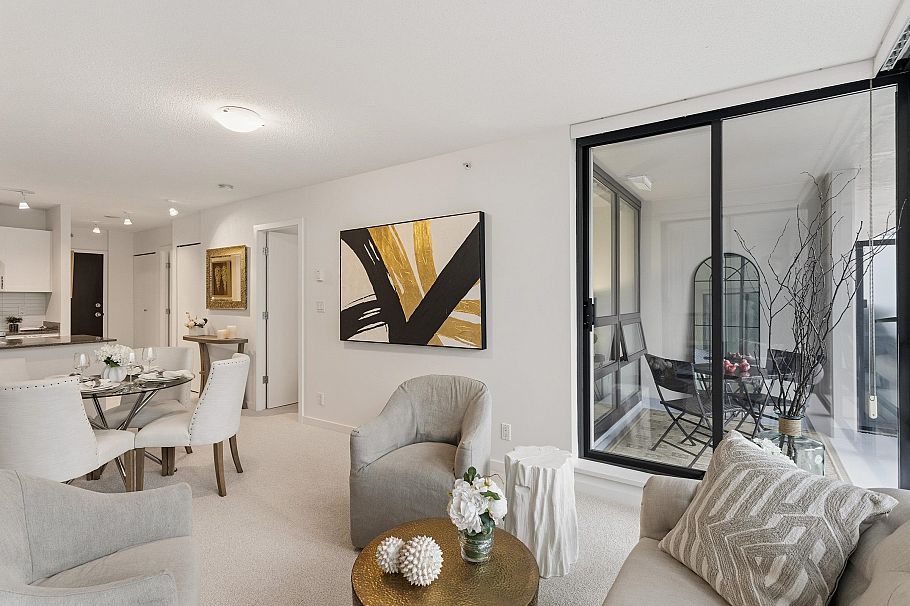 303 933 Hornby Street Vancouver, BC - 3