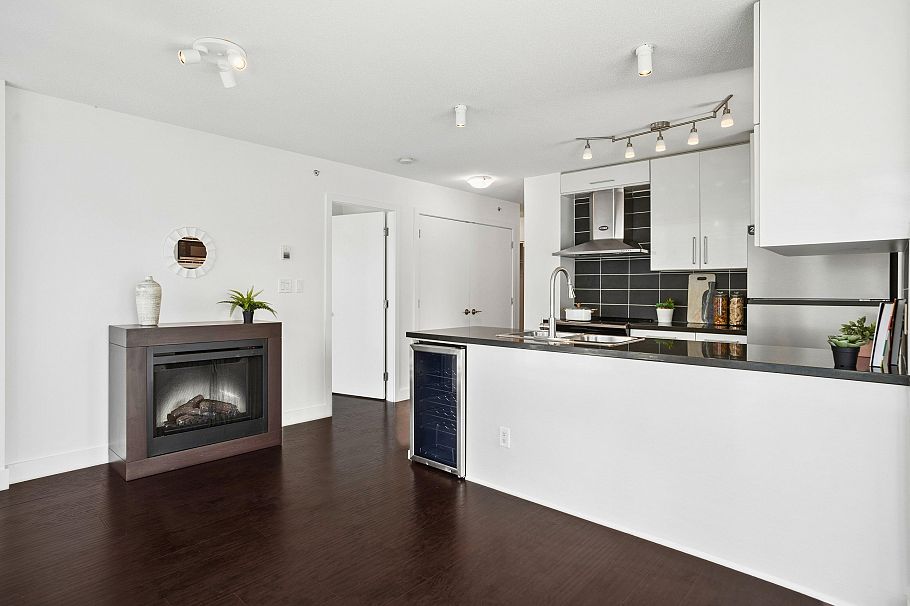 689 Abbott Street Vancouver, BC - 6