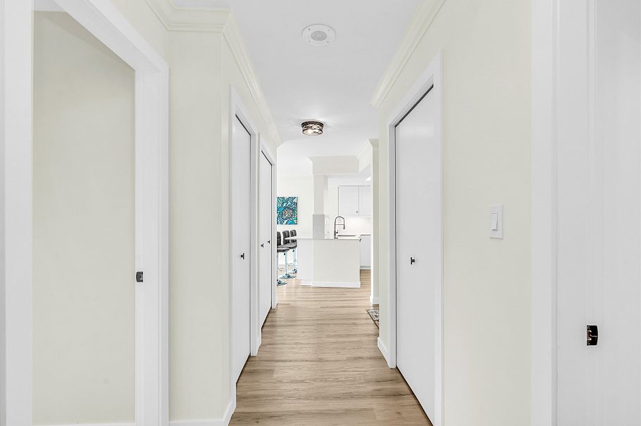 406 995 Roche Point Drive North Vancouver, BC - 20