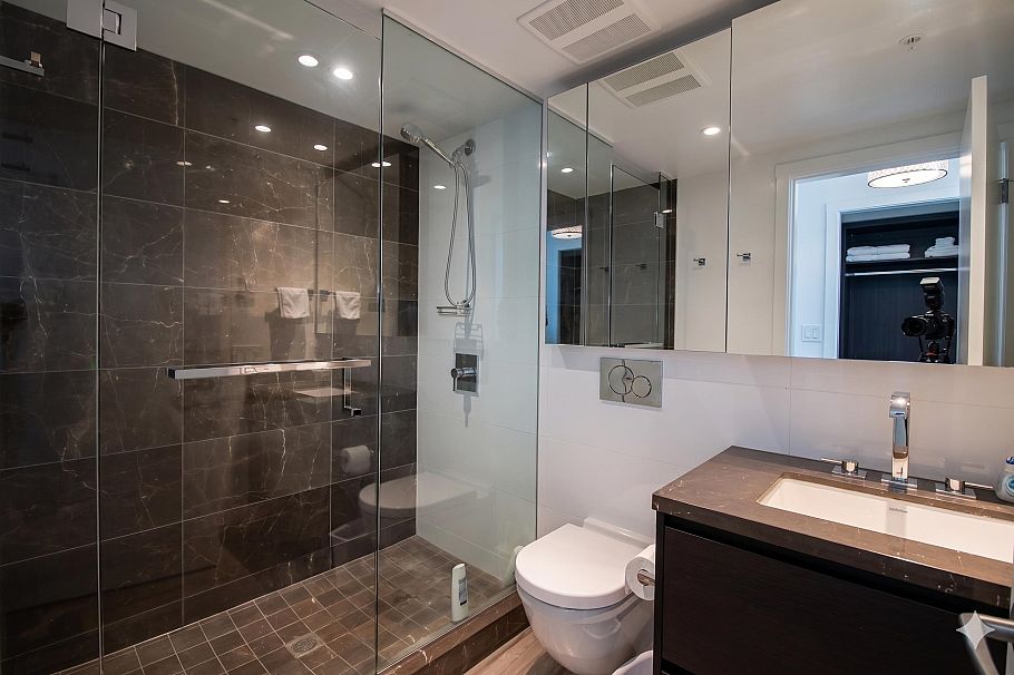 904 1561 W 57th Avenue Vancouver, BC - 16