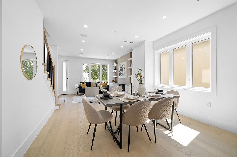 1 7361 Fraser Street Vancouver, BC - 7