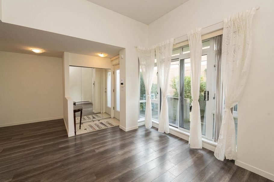 2M 1033 MARINASIDE CRESCENT, Vancouver BC V6Z 3A3 Vancouver, BC - 2