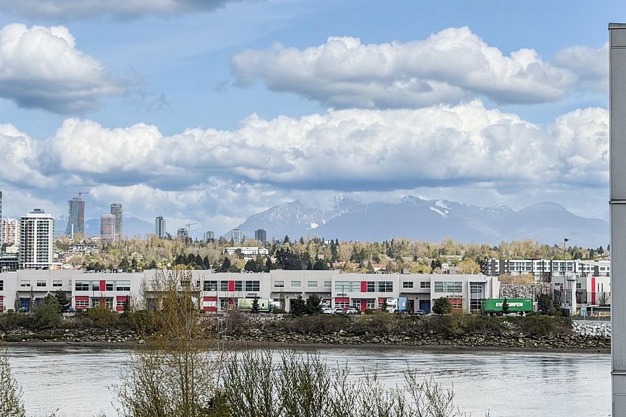 307 10033 River Drive Richmond, BC - 24