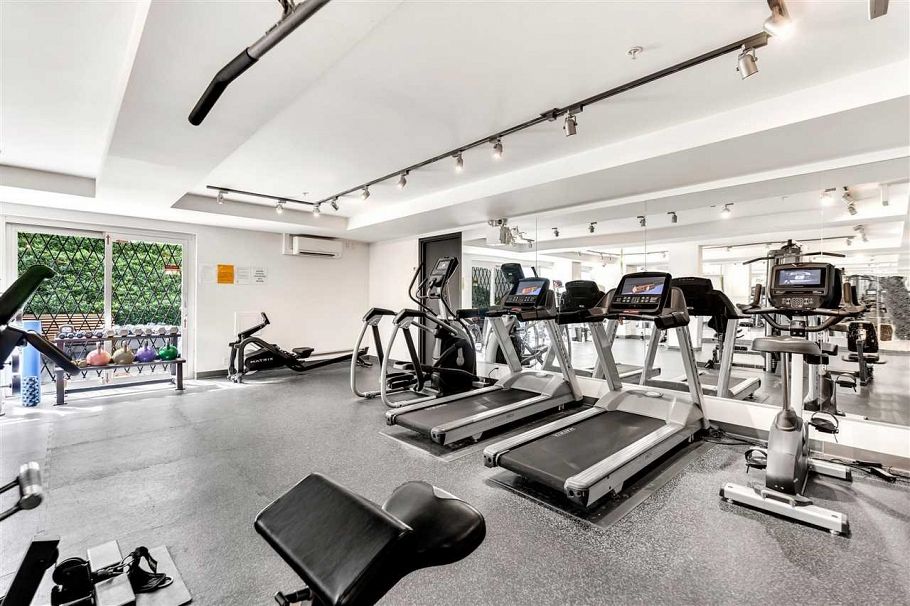 206 256 E 2nd Avenue Vancouver, BC - 3