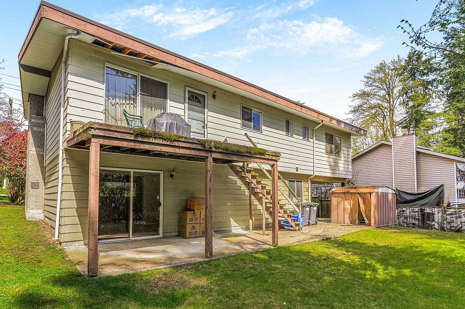 2553 Bendale Road North Vancouver, BC - 25