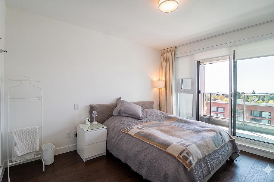 904 1561 W 57th Avenue Vancouver, BC - 9