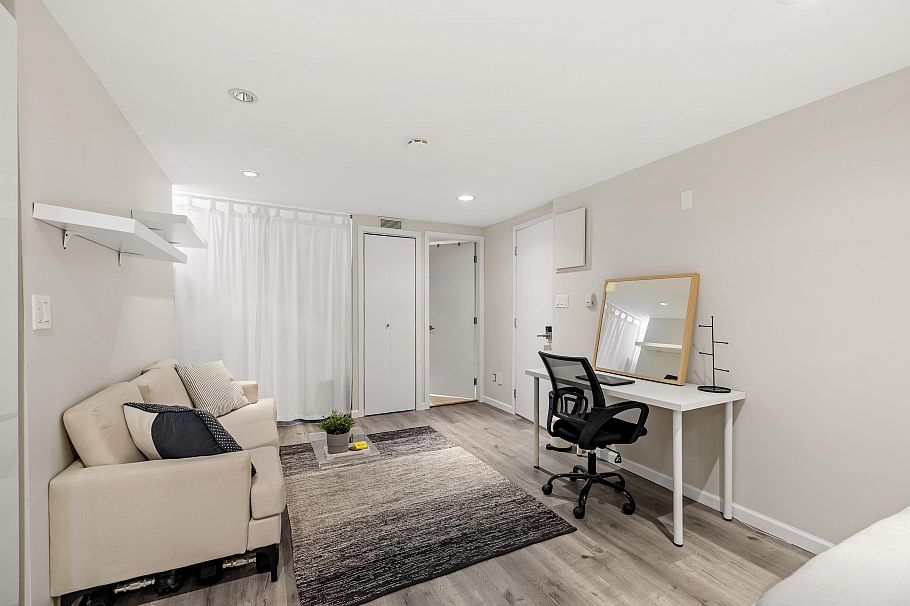 1788 E 64th Avenue Vancouver, BC - 27