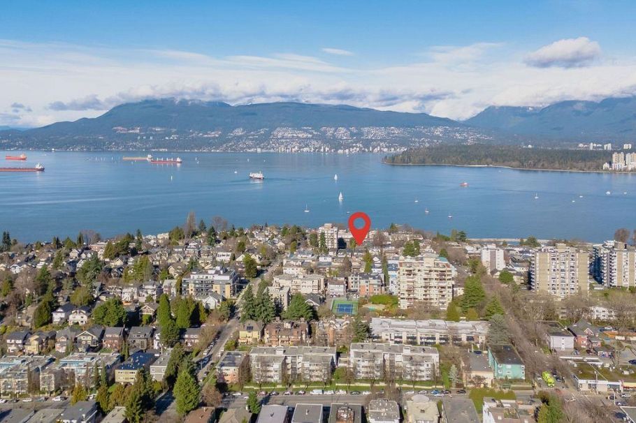 102 2458 York Avenue Vancouver, BC - 2
