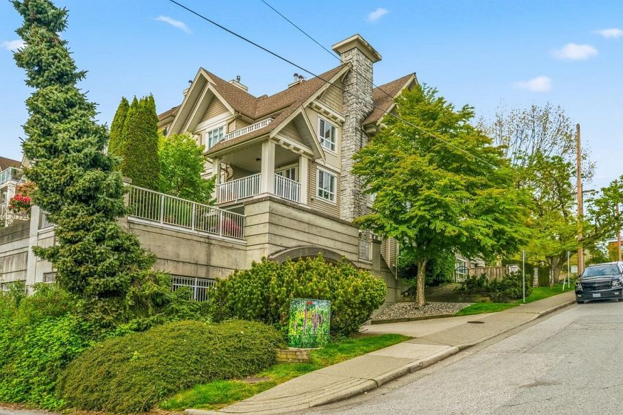 104 365 E 1st Street North Vancouver, BC - 1