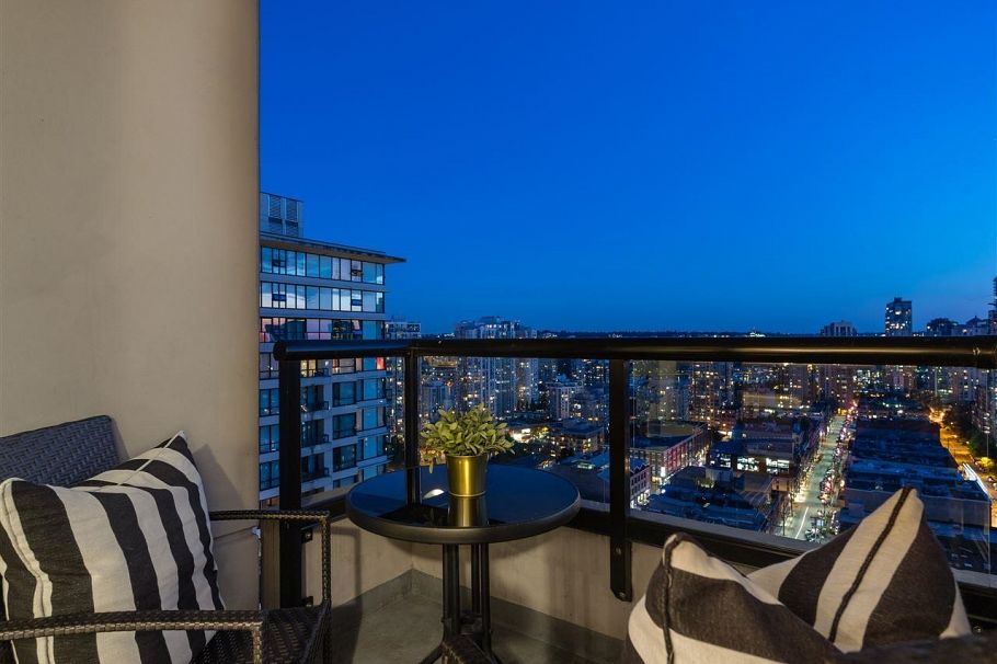 2609 929 Homer Street Vancouver, BC - 2