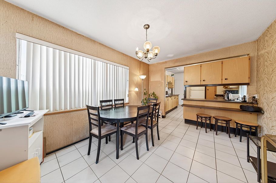 3950 Laurel Street Vancouver, BC - 4