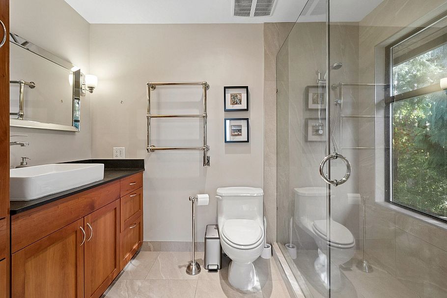 2857 Violet Street North Vancouver, BC - 19