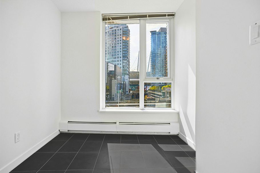 689 Abbott Street Vancouver, BC - 16