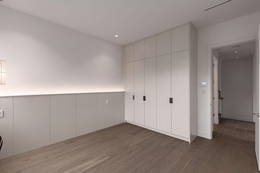 2 3617 W 12th Avenue Vancouver, BC - 12