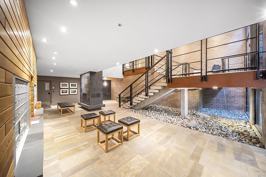 212 6333 Larkin Drive Vancouver, BC - 24