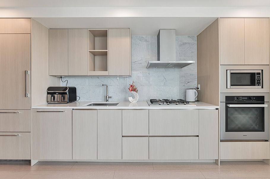 2001 455 SW Marine Drive Vancouver, BC - 4