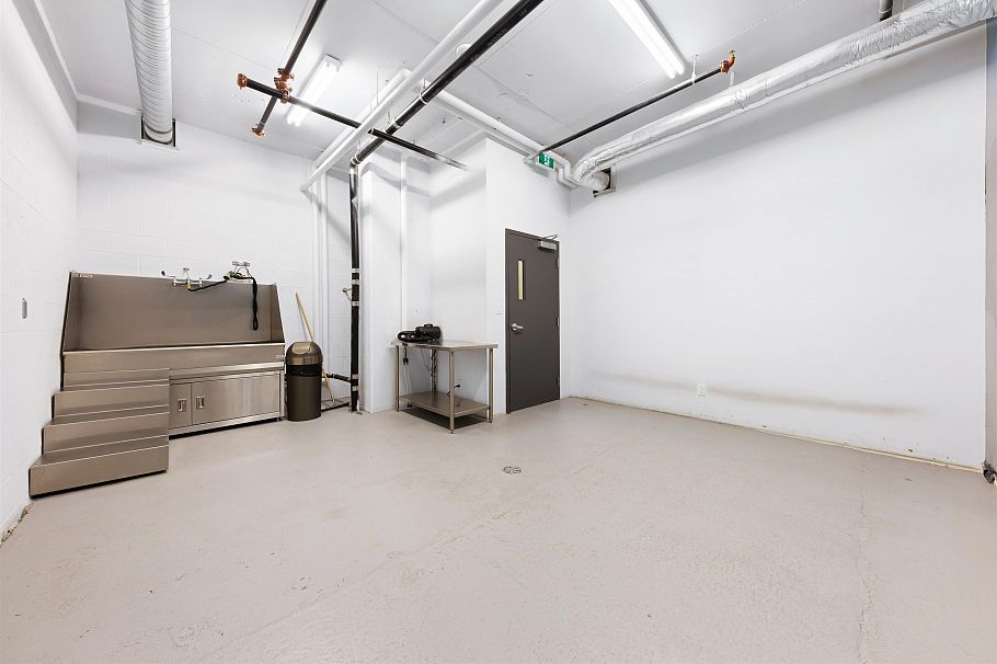 305 2707 Library Lane North Vancouver, BC - 28