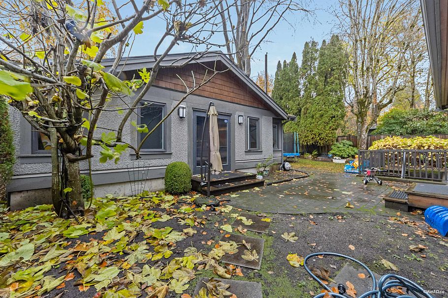 3029 W 45th Avenue Vancouver, BC - 21