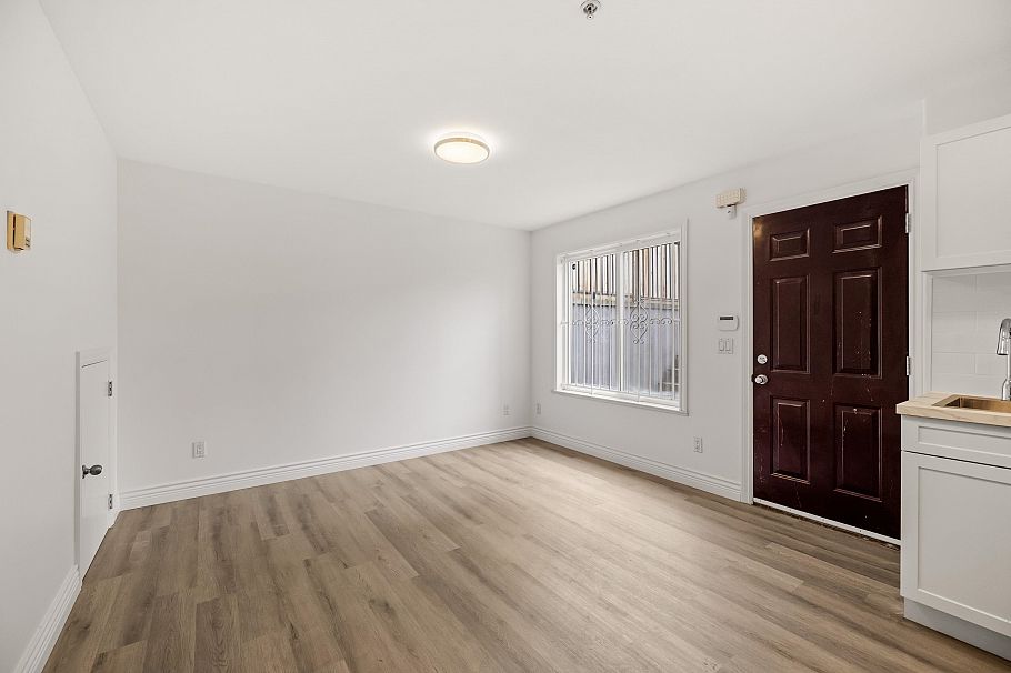 1788 E 64th Avenue Vancouver, BC - 28