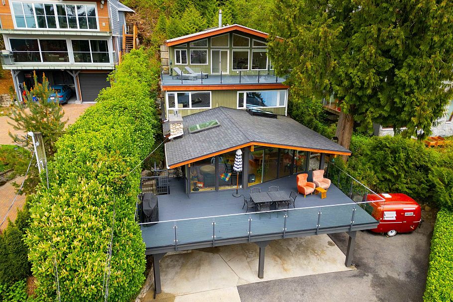 2873 Panorama Drive North Vancouver, BC - 2