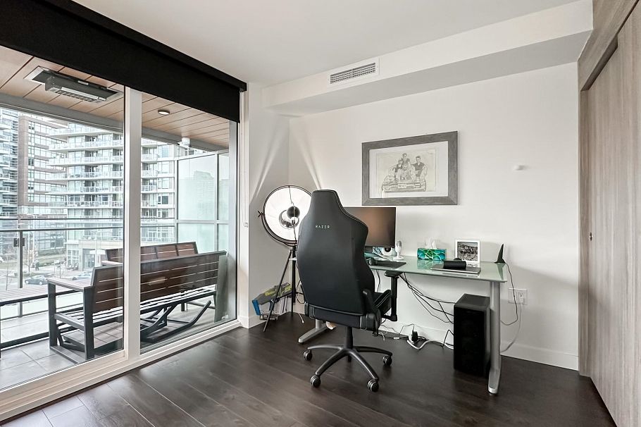 407 1768 Cook Street Vancouver, BC - 16