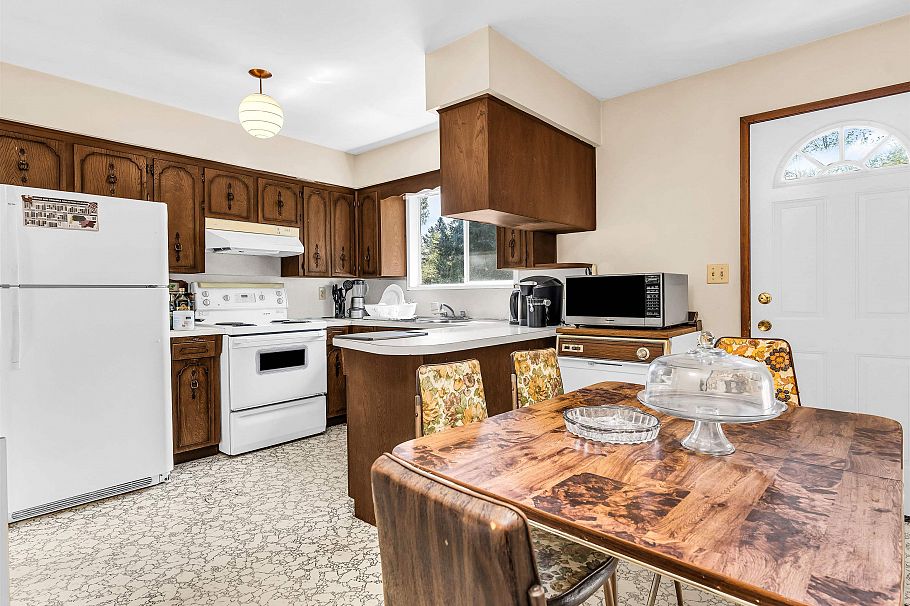 2553 Bendale Road North Vancouver, BC - 9