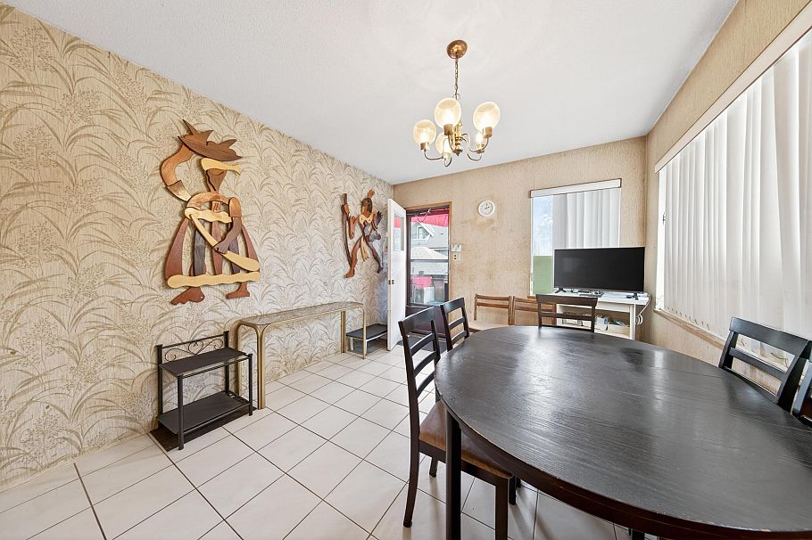3950 Laurel Street Vancouver, BC - 3