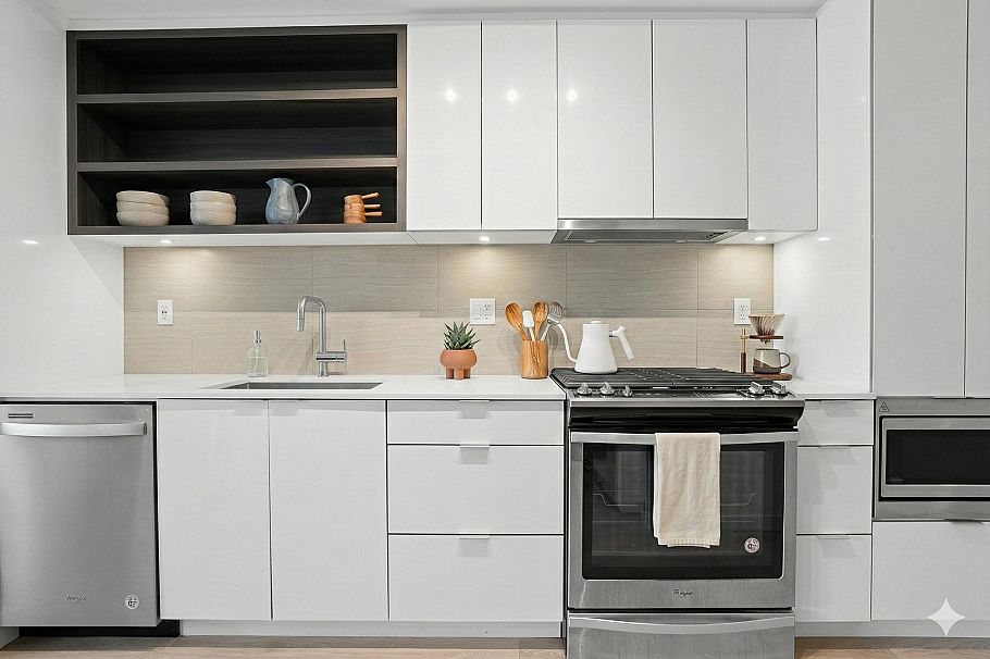 414 725 Marine Drive North Vancouver, BC - 7